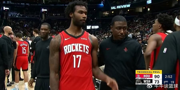 奥客网站-直接被驱逐！脾气太大，脏动作越来越多，还顶撞乌度卡，该送走了|伊森|火箭|奇才|艾米-乌度卡|华盛顿奇才队_新浪体育_新浪新闻